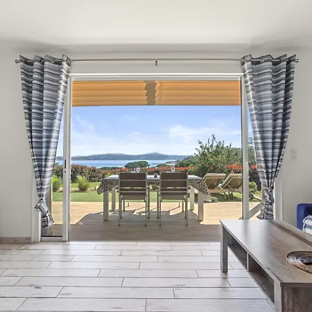 Апартаменты La Bastide Du Soleil